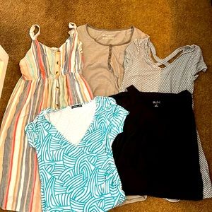 Lot of Size M Maternity Dresses 👗
